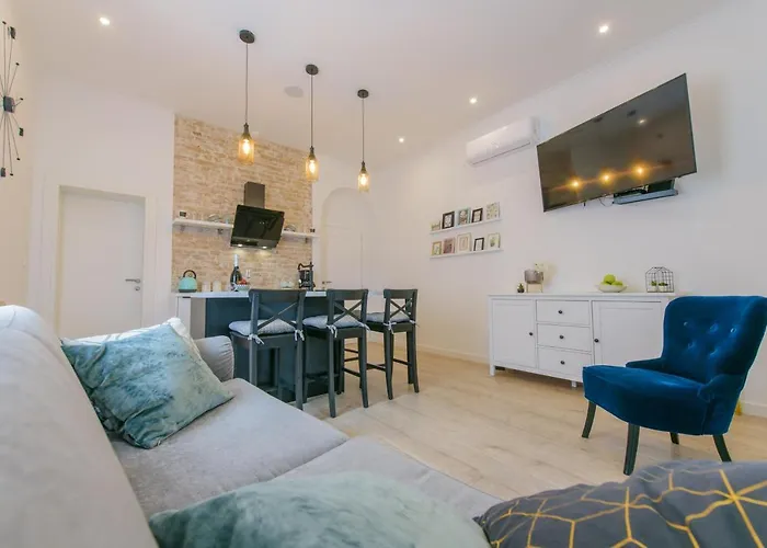 Arcus - Peaceful Terrace In Center Lägenhet *