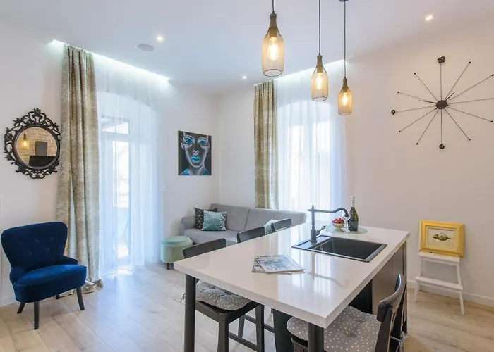 Arcus - Peaceful Terrace In Center Lägenhet *